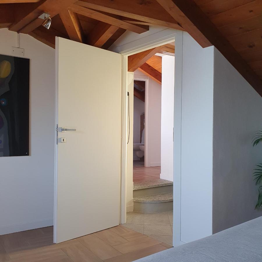 La Maison Des Artistes Ghiffa Exteriör bild